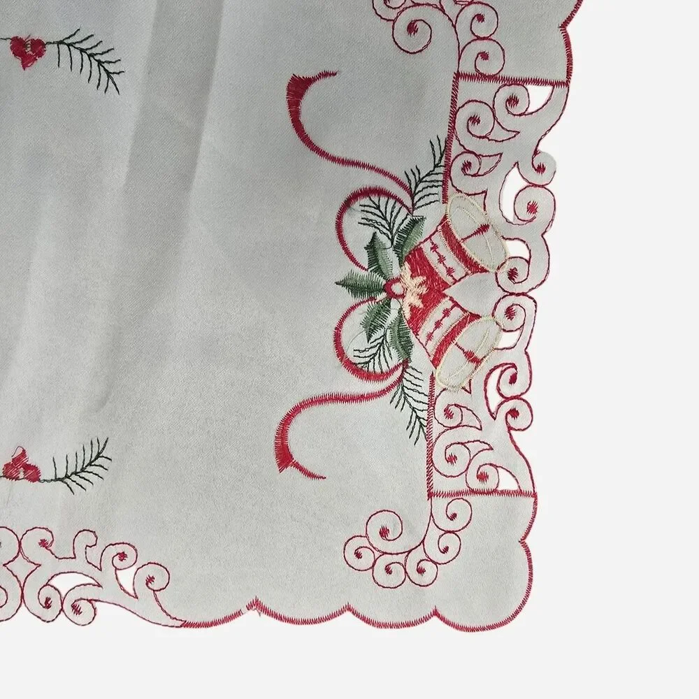 Vintage Christmas 1 placemat with red and green holly and bow design
